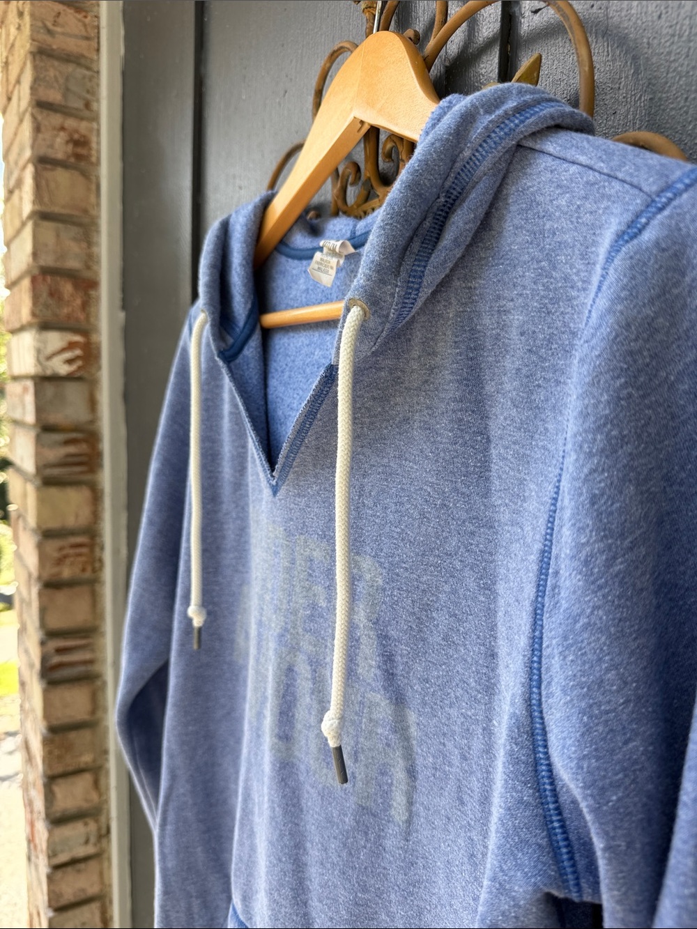 Sweater Subcategory Classification - Picture 5 of 7